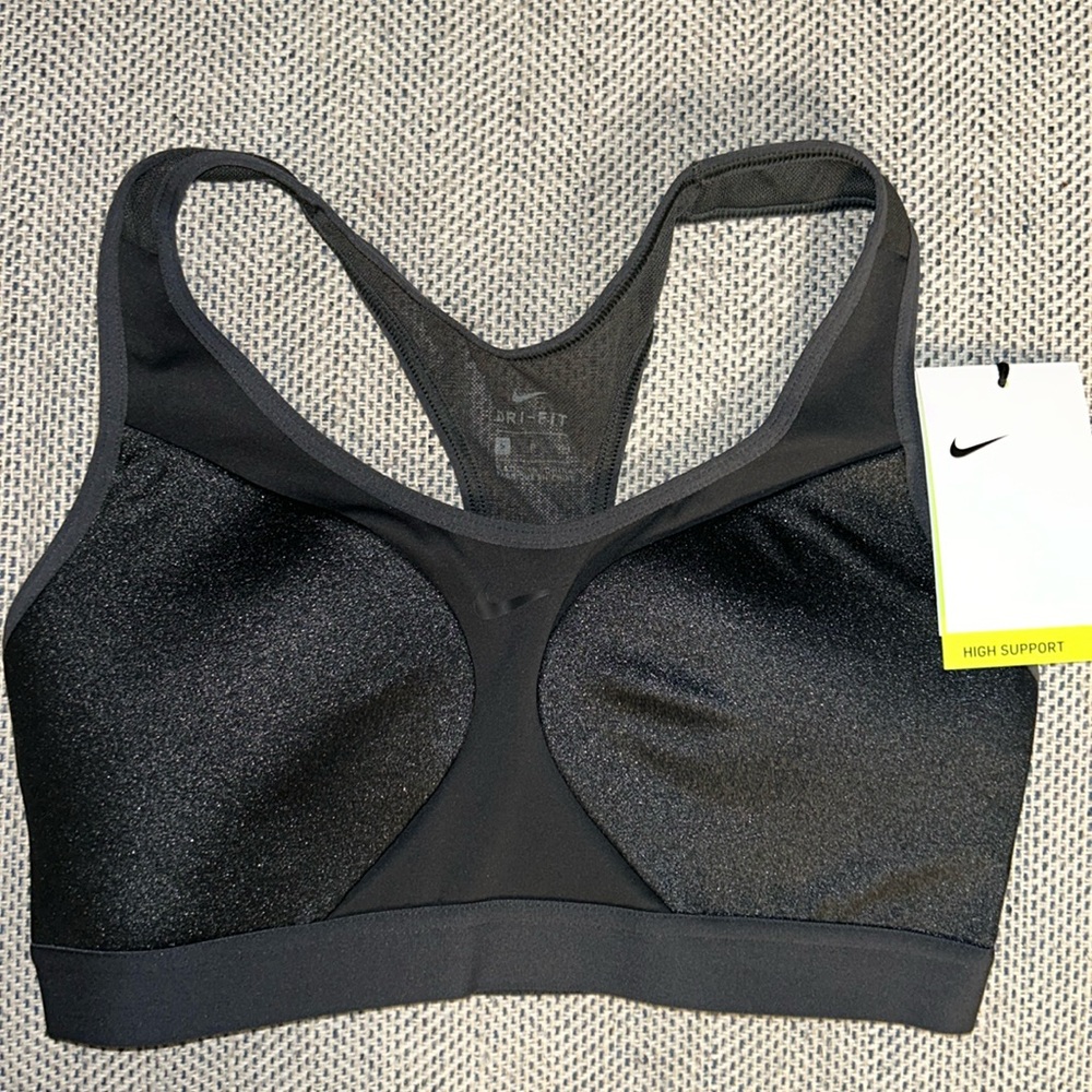 NIKE SPORTS BRA WOMENS SMALL